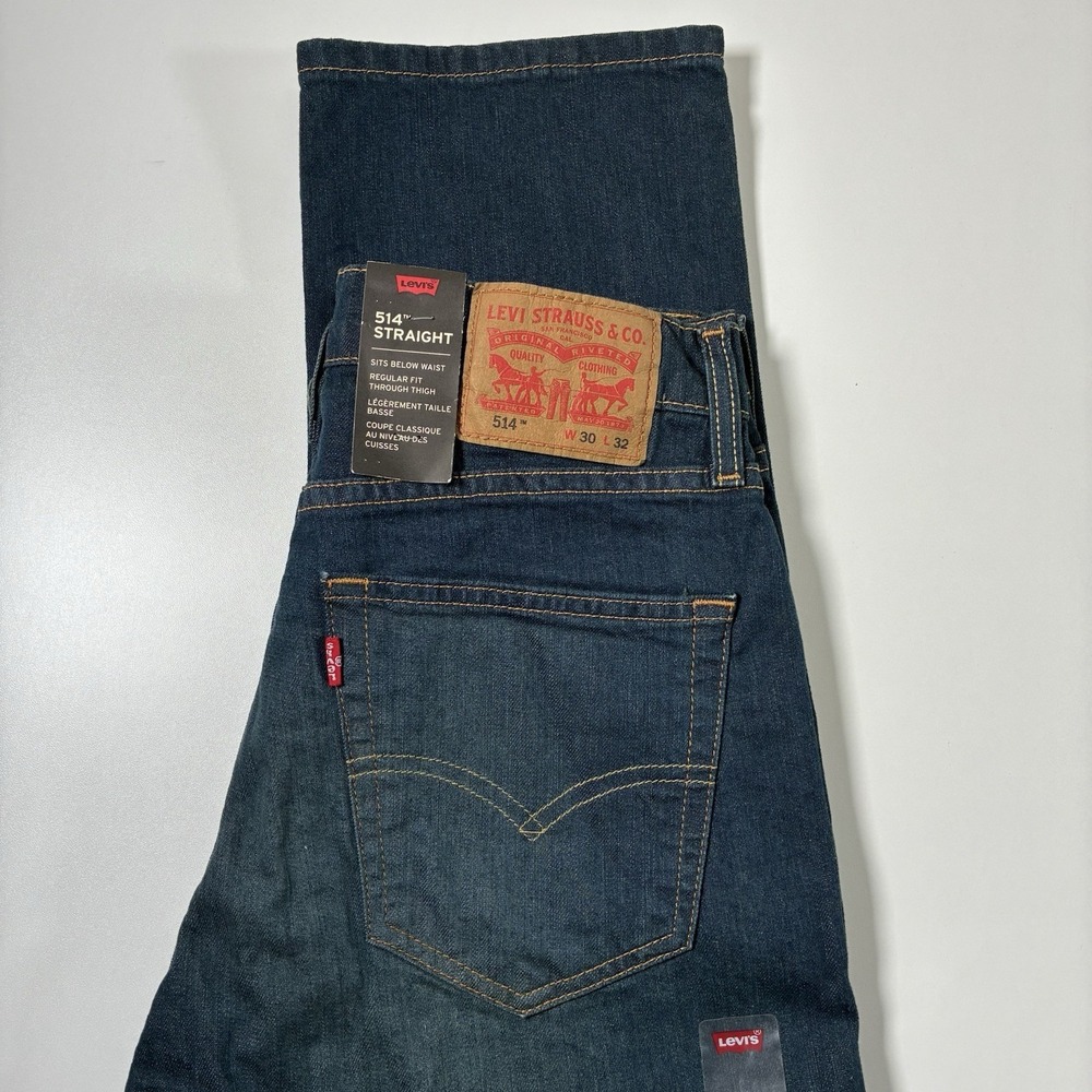 NEW Levi's 514 Jeans 30x32 Straight Blue Faded Whiskers Denim Cowboy USA NWT - Picture 1 of 7
